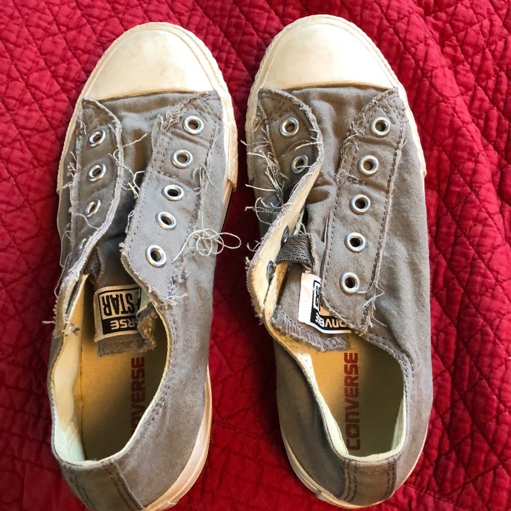 Kids slip on grey Converse size 2.5